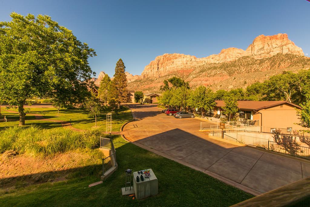 Driftwood Lodge Springdale Εξωτερικό φωτογραφία